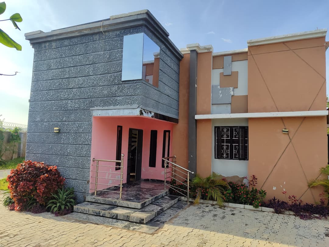 3 Bedroom In Baraks Road