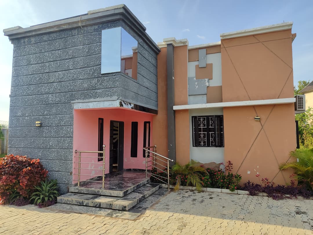 3 Bedroom In Baraks Road