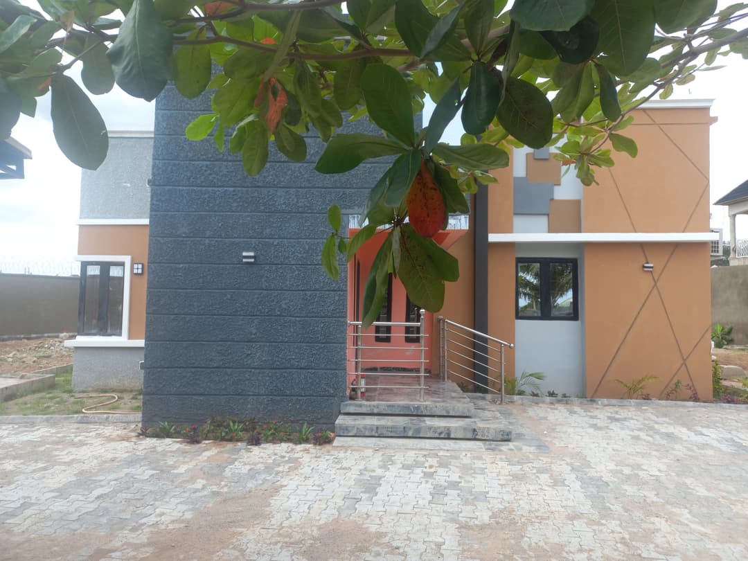 3 Bedroom In Baraks Road