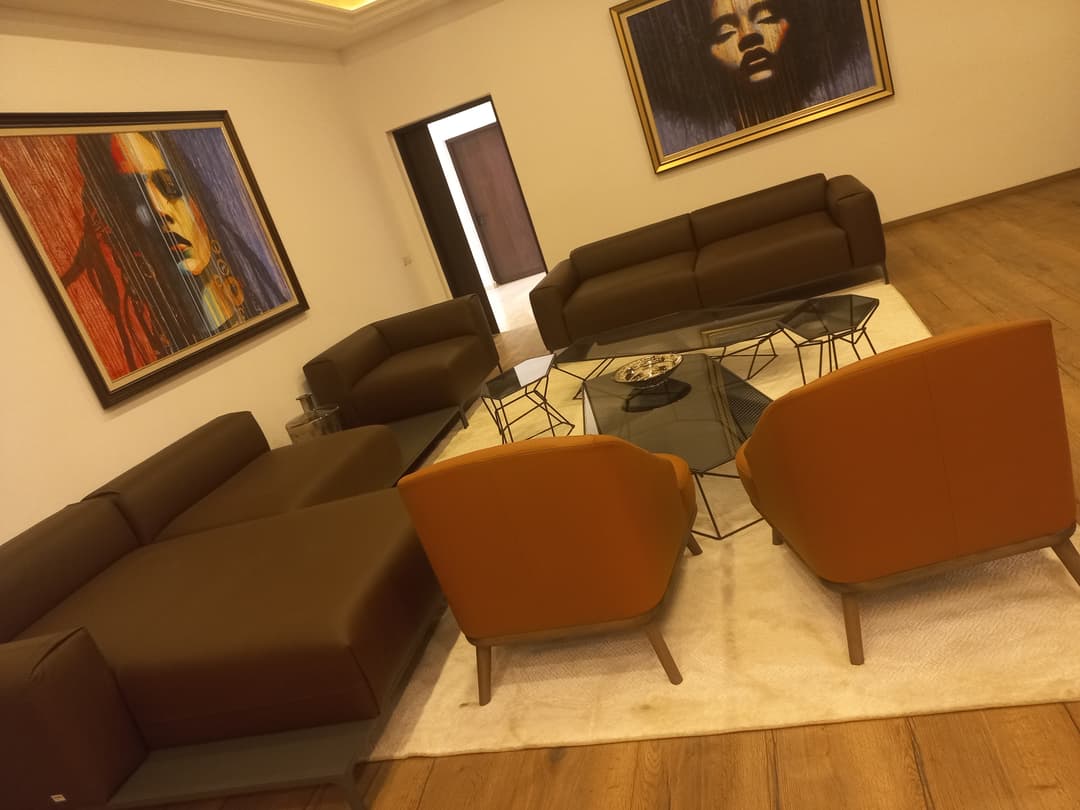 Mansion Renovation and Decoration