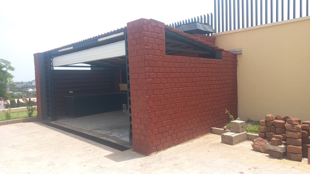 Outdoor kitchen and Store