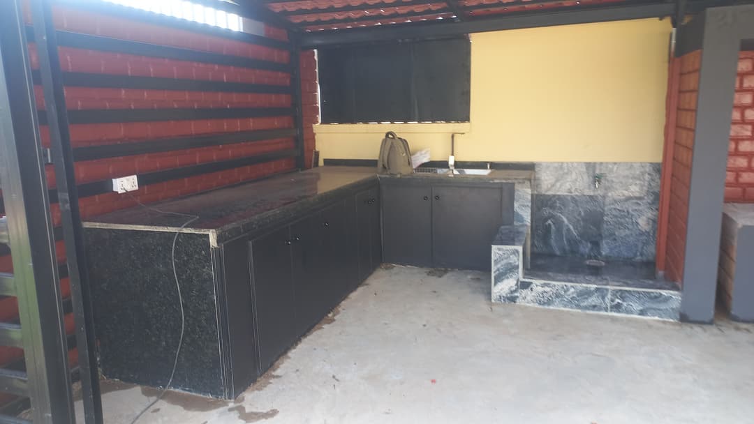 Outdoor kitchen and Store