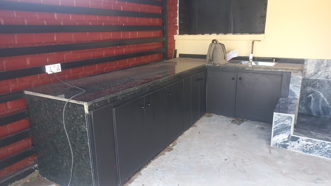 Outdoor kitchen and Store